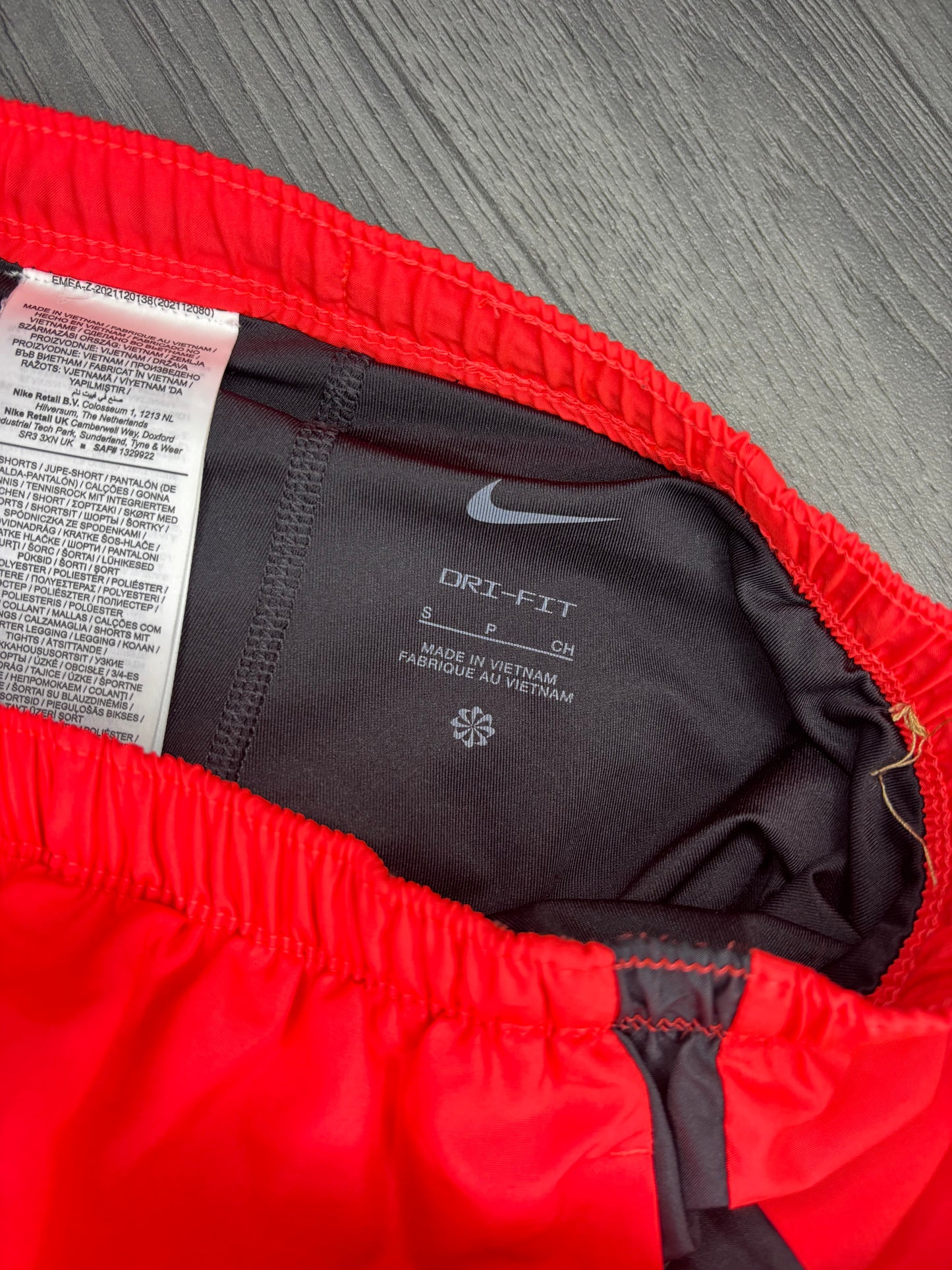 Nike Dri-Fit Challenger Running Shorts (S)