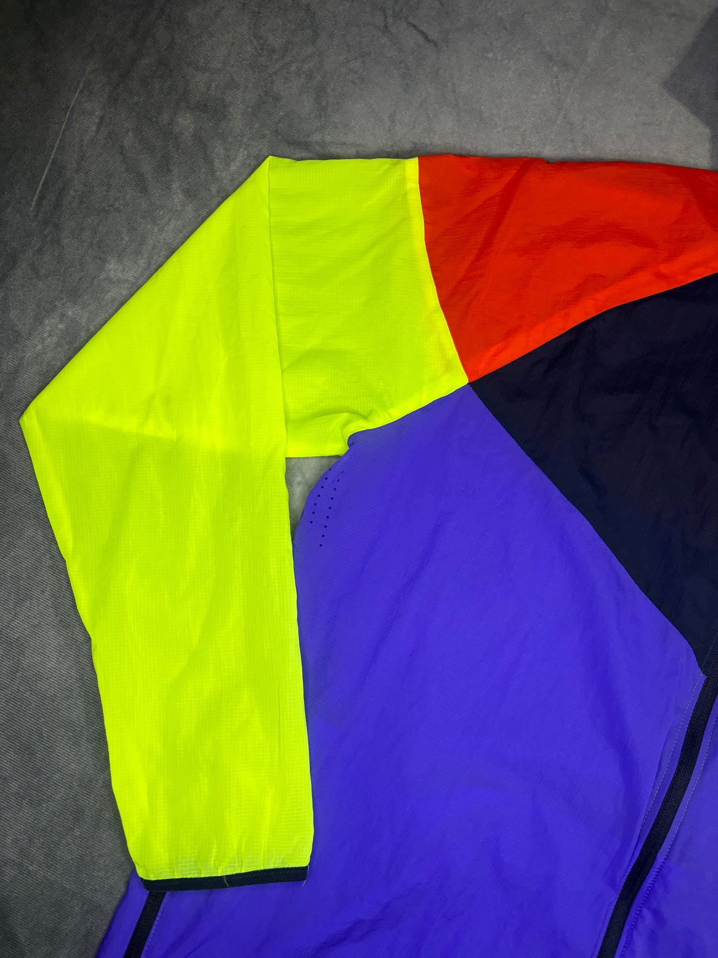 Nike Impossibly Light ‘Greedy’ Jacket (L)