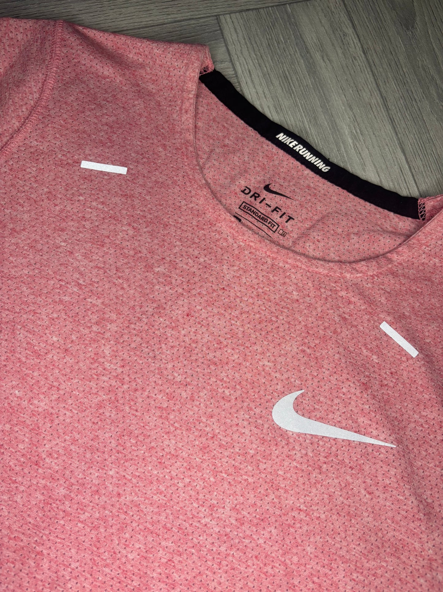 Nike Rise 365 Future Fast Tshirt (M)