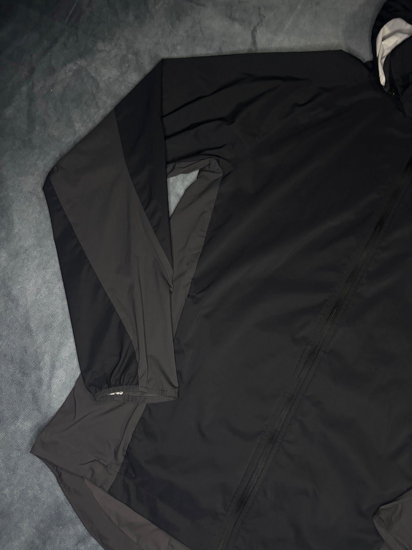 Nike Shield Lightweight Jacket (S)