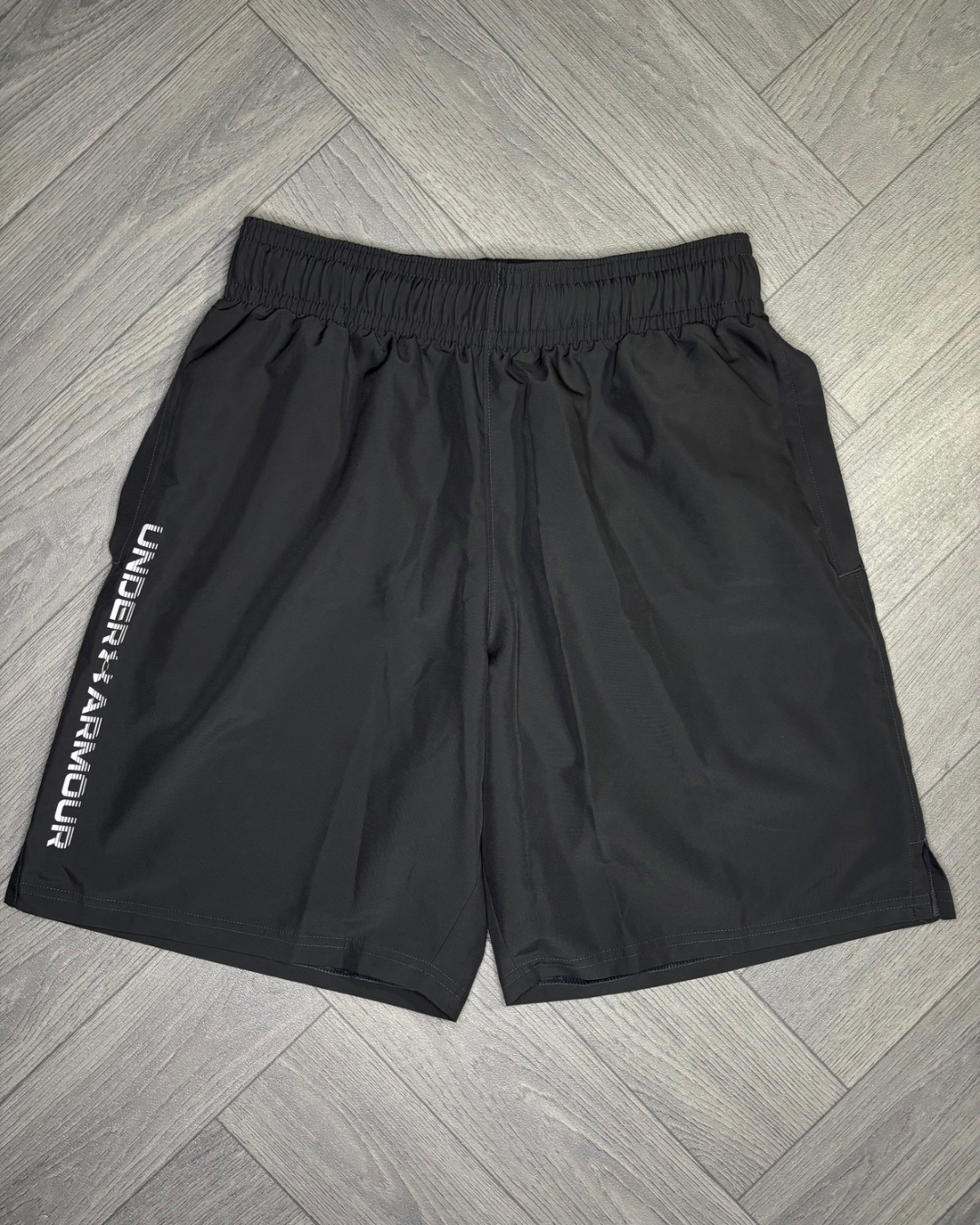 Under Armour Woven Shorts (S)