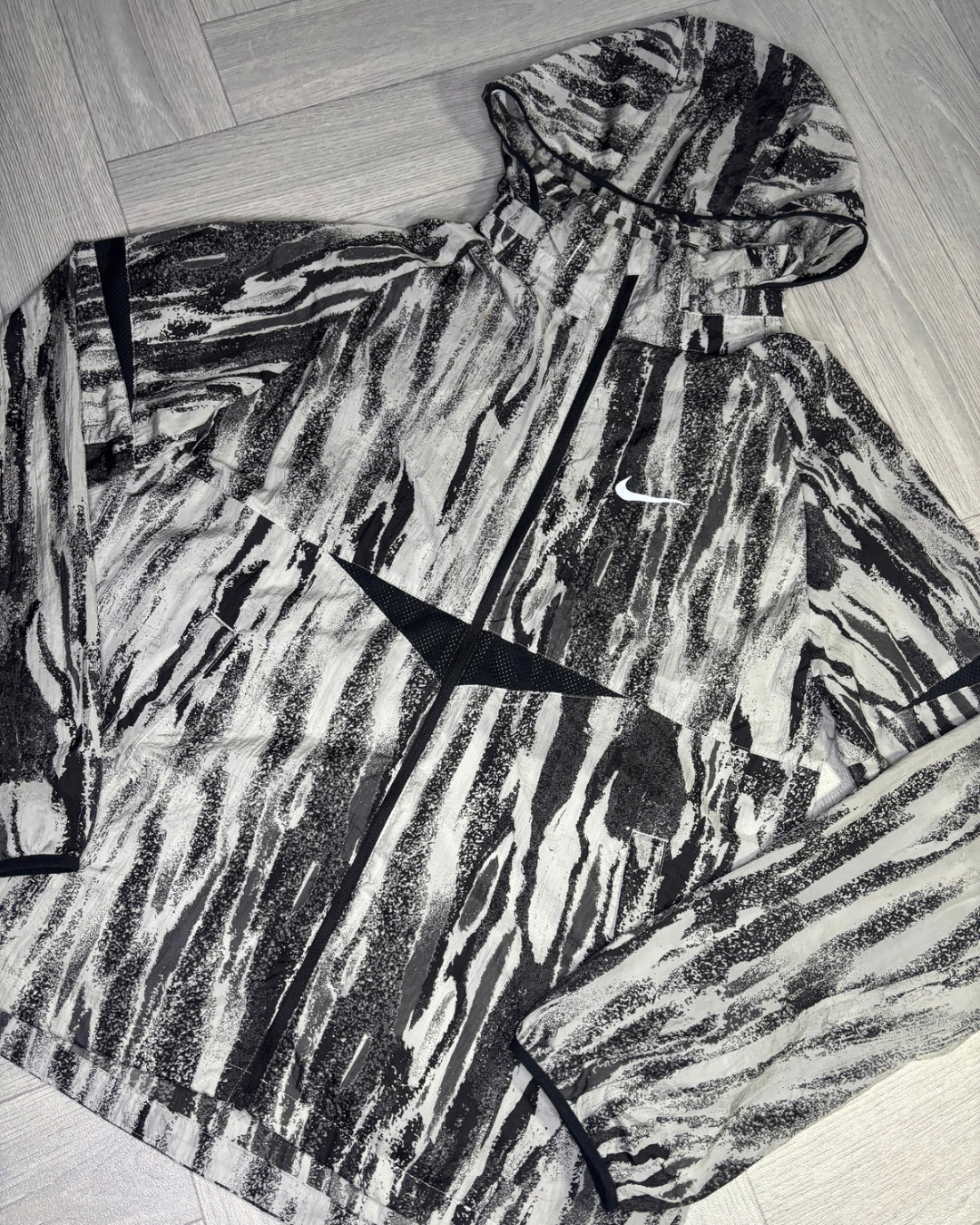 Nike Wild Run Windrunner Jacket (S)