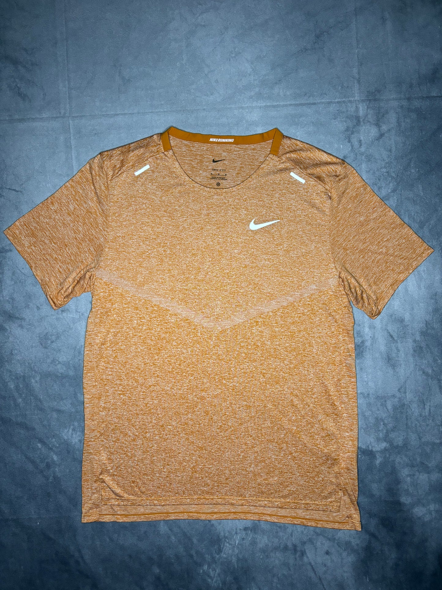 Nike Dri-Fit Rise 365 T-shirt (M)