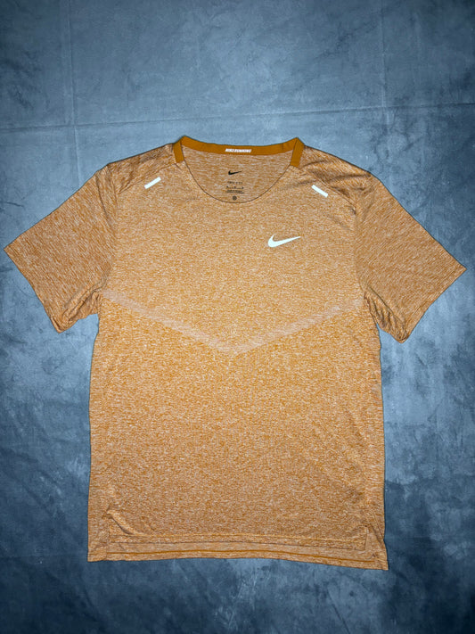 Nike Dri-Fit Rise 365 T-shirt (M)