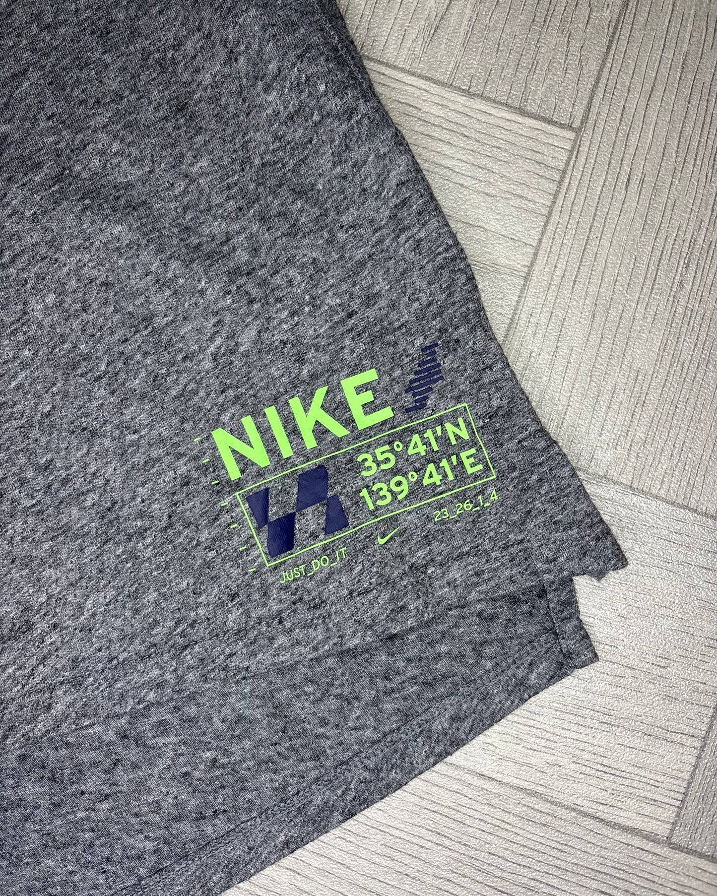 Nike Rise 365 Future Fast Tshirt (L)