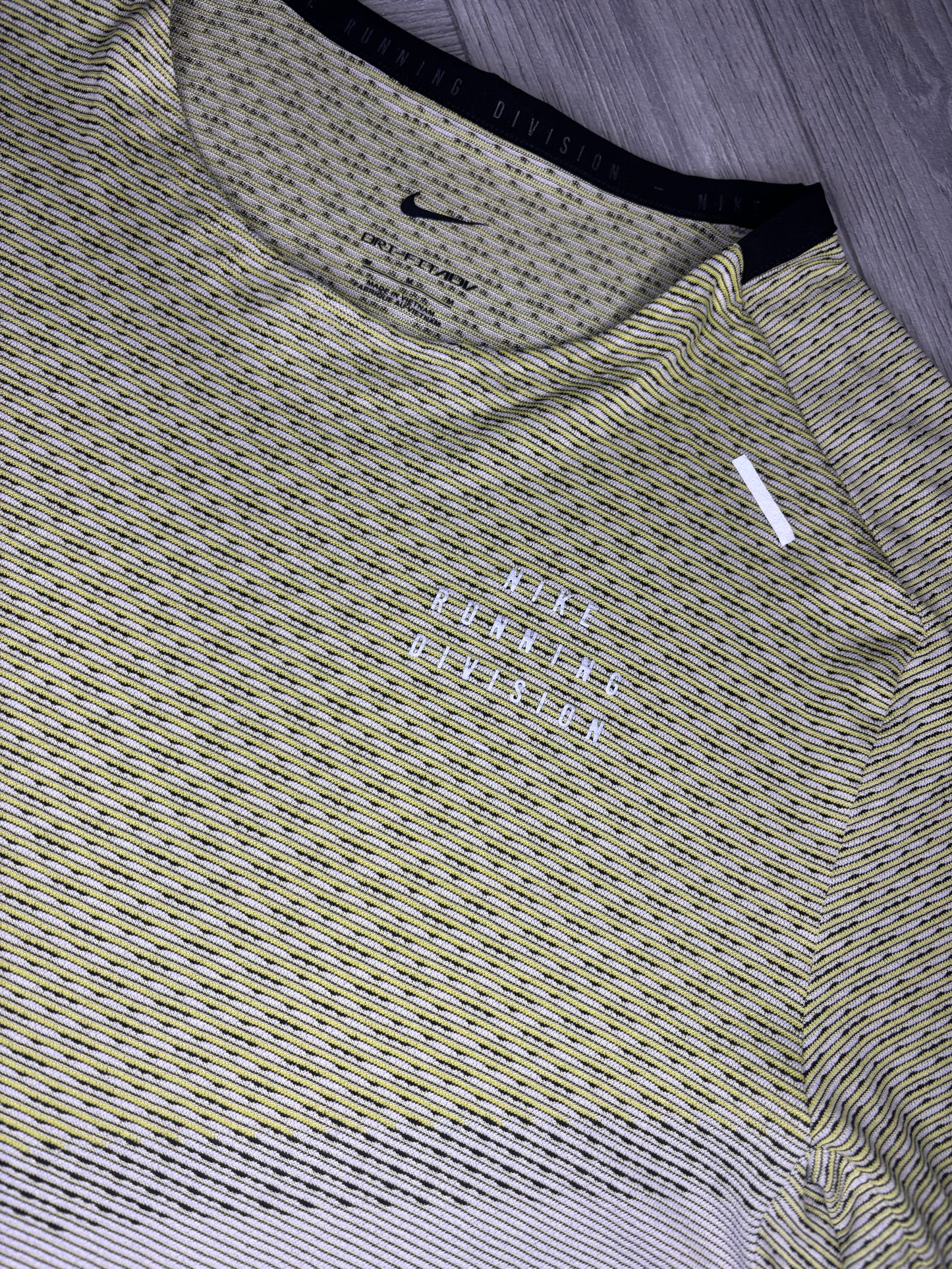 Nike Run Division ADV TechKnit Tshirt (M)