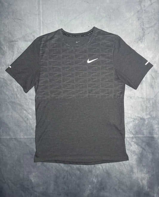 Nike Run Division Tshirt (S)