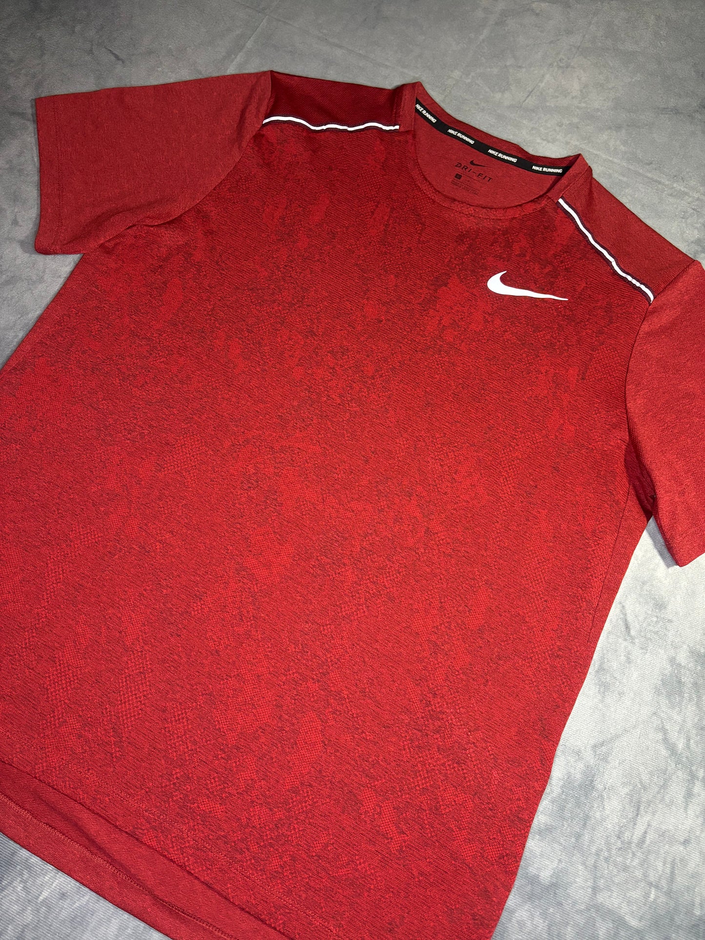 Nike Dri-Fit Miler 1.0 Tshirt (L)