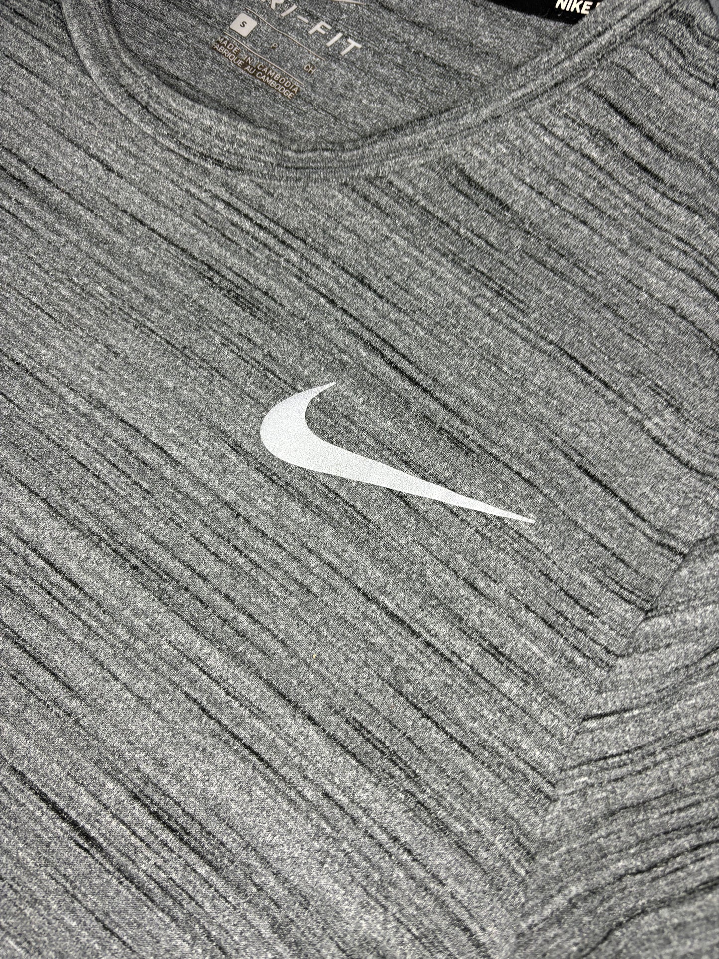 Nike Dri-Fit Essential Miler Tshirt (S)