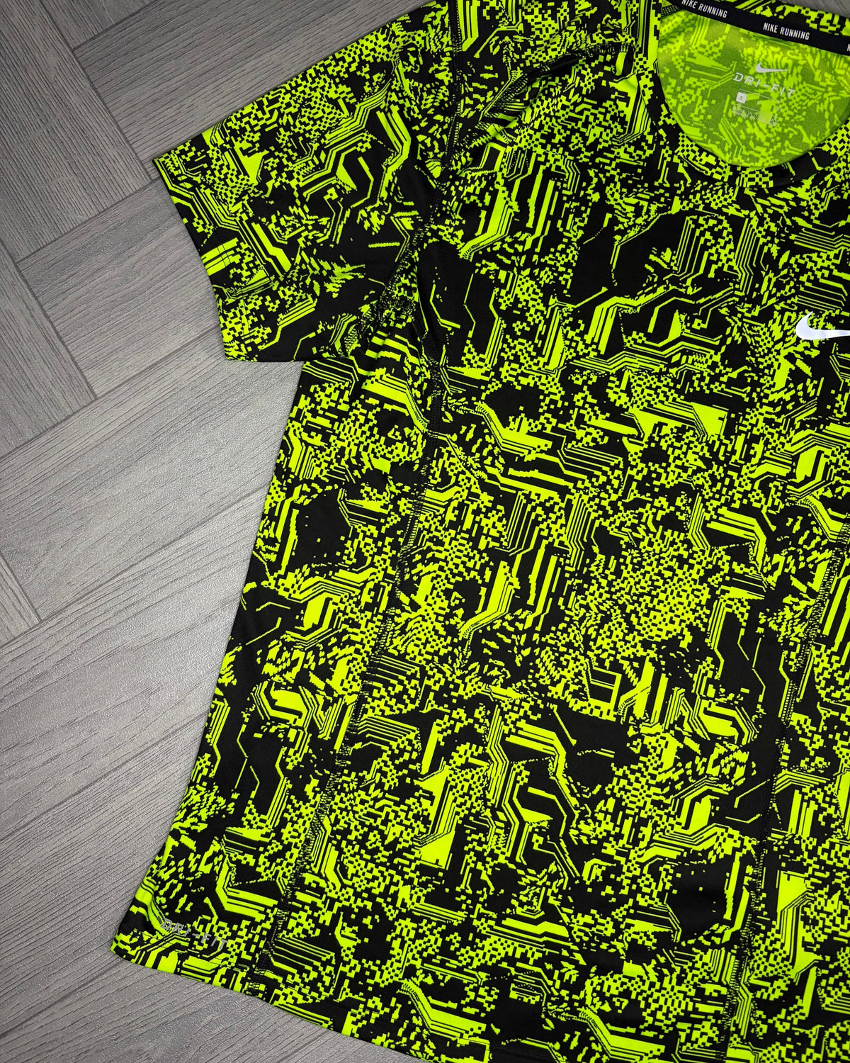 Nike Dri-Fit Digital Miler Tshirt (S)