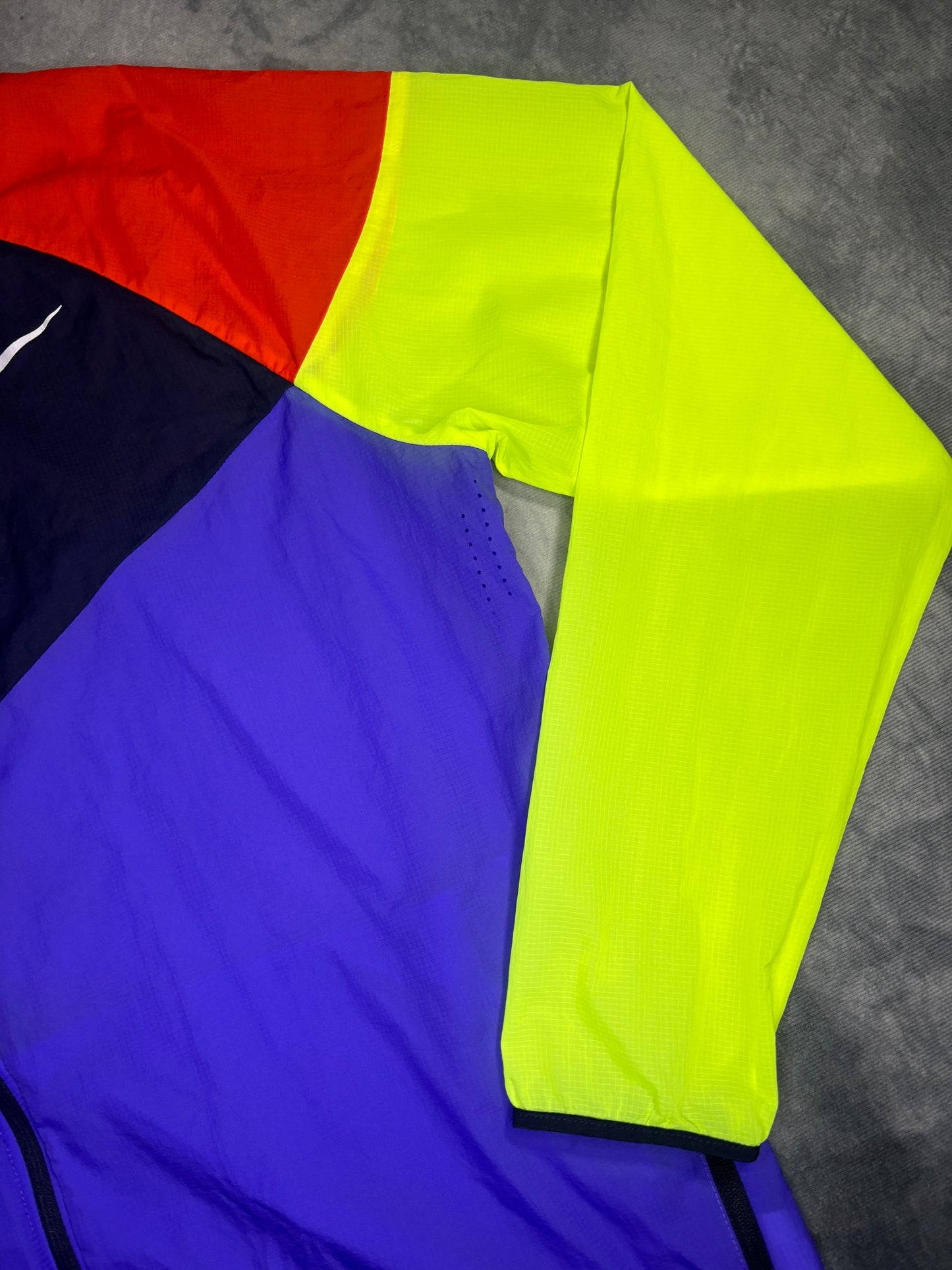 Nike Impossibly Light ‘Greedy’ Jacket (L)