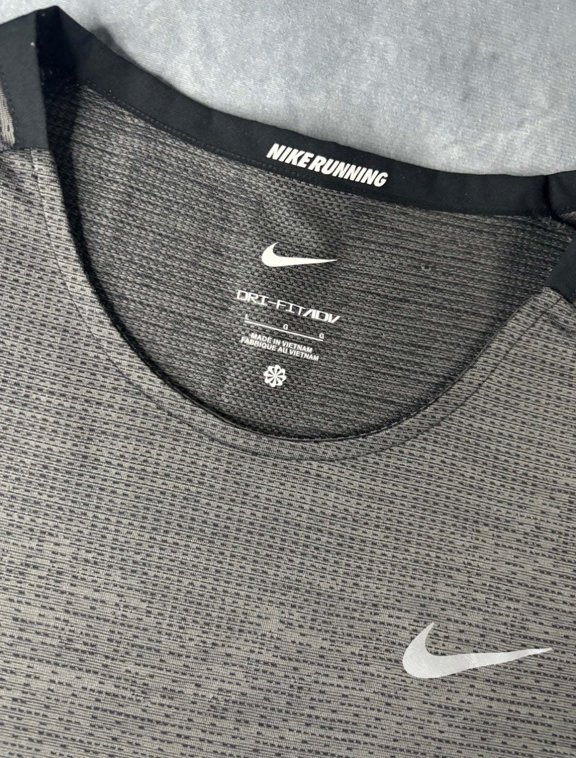 Nike Dri- Fit ADV TechKnit Tshirt (L)