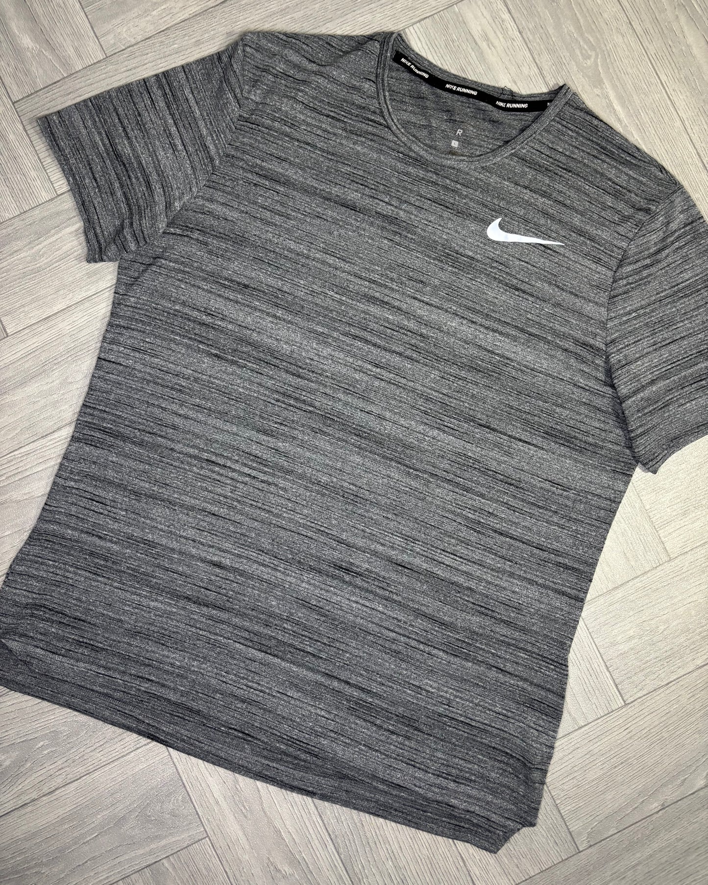 Nike Essential Miler Running Tshirt (L)