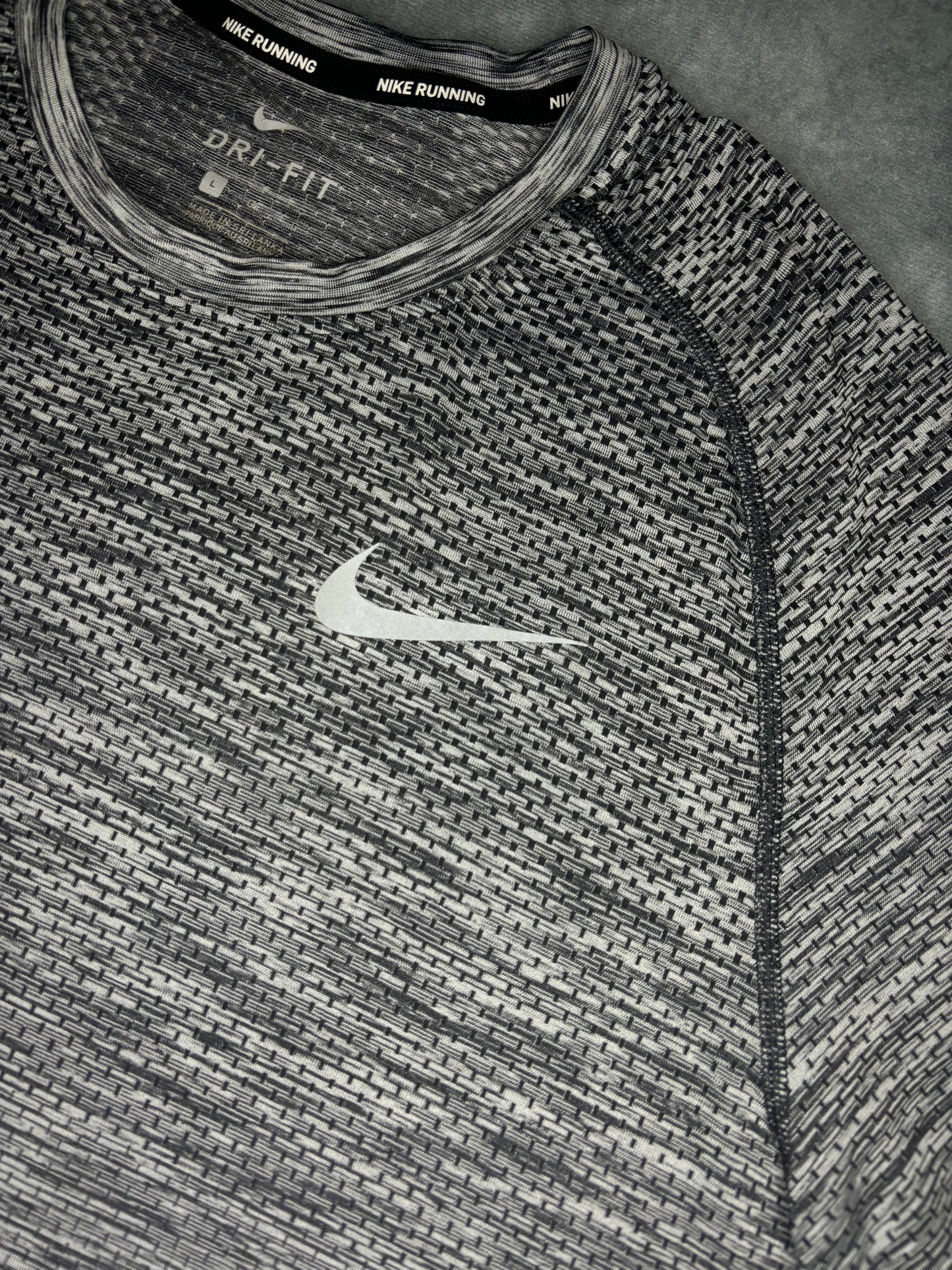 Nike Dri-Fit TechKnit Tshirt (L)