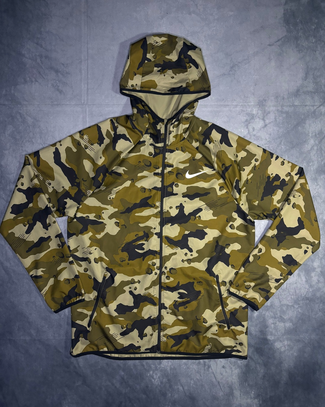 Nike Dri-Fit Camo Woven Training Jacket (L)