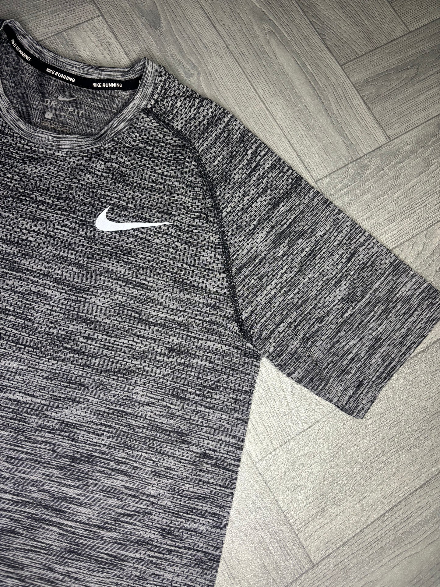 Nike Dri-Fit TechKnit 1.0 Tshirt (L)