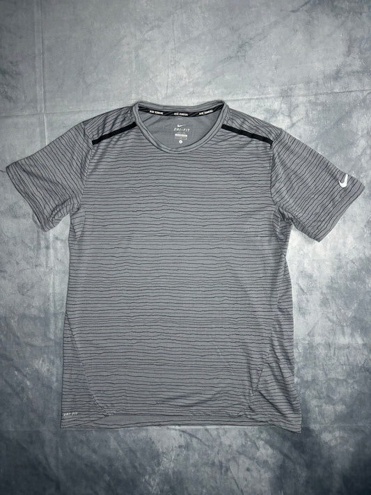 Nike Dri-Fit Tailwind Tshirt (L)