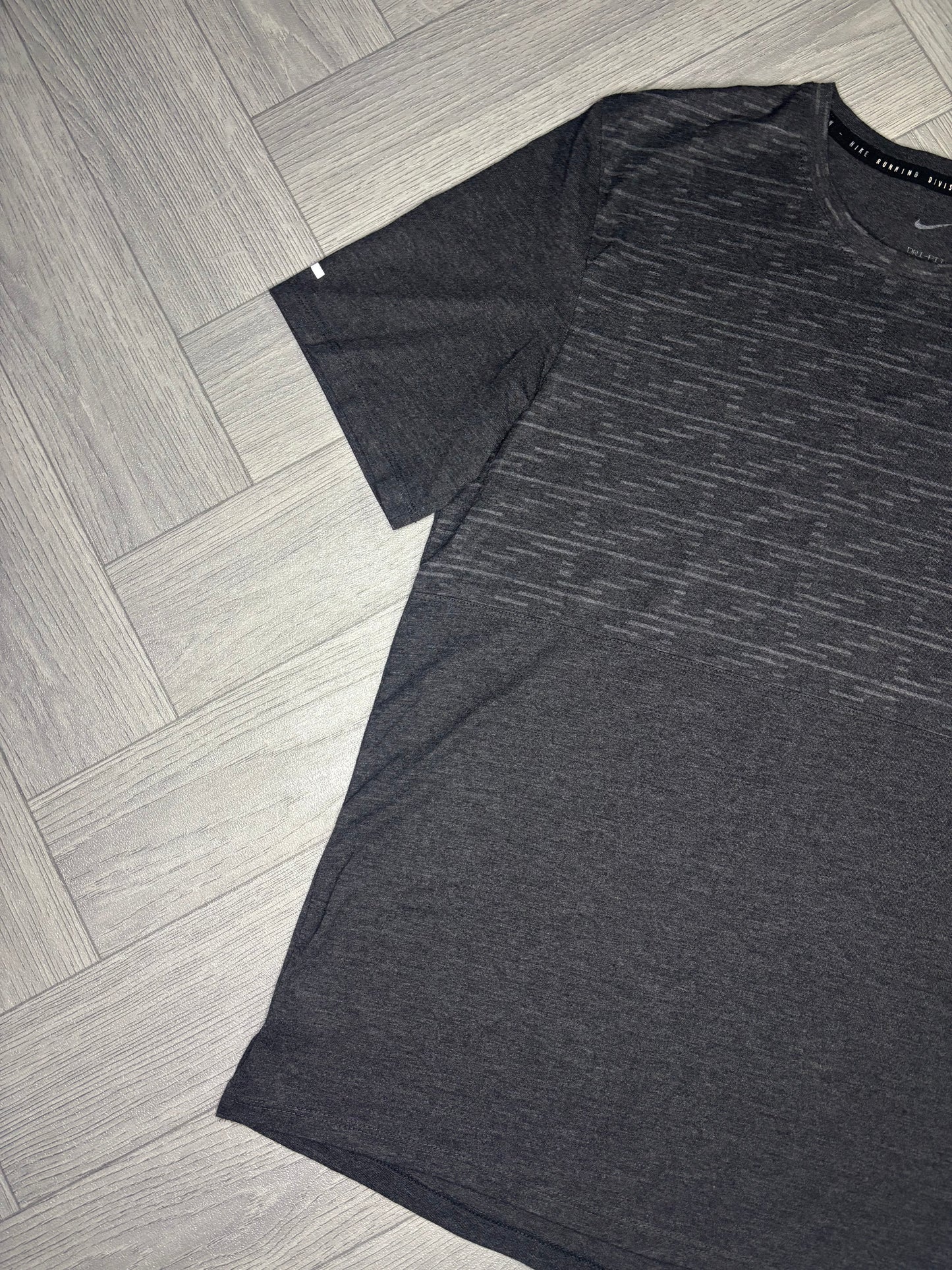Nike Run Division Reflective Miler Tshirt (S)