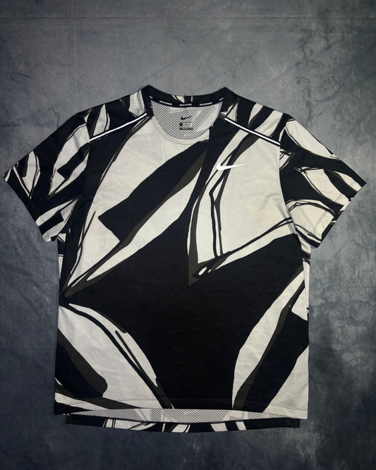 Nike Dri-Fit Fiesta Floral Miler 1.0 Tshirt (L)