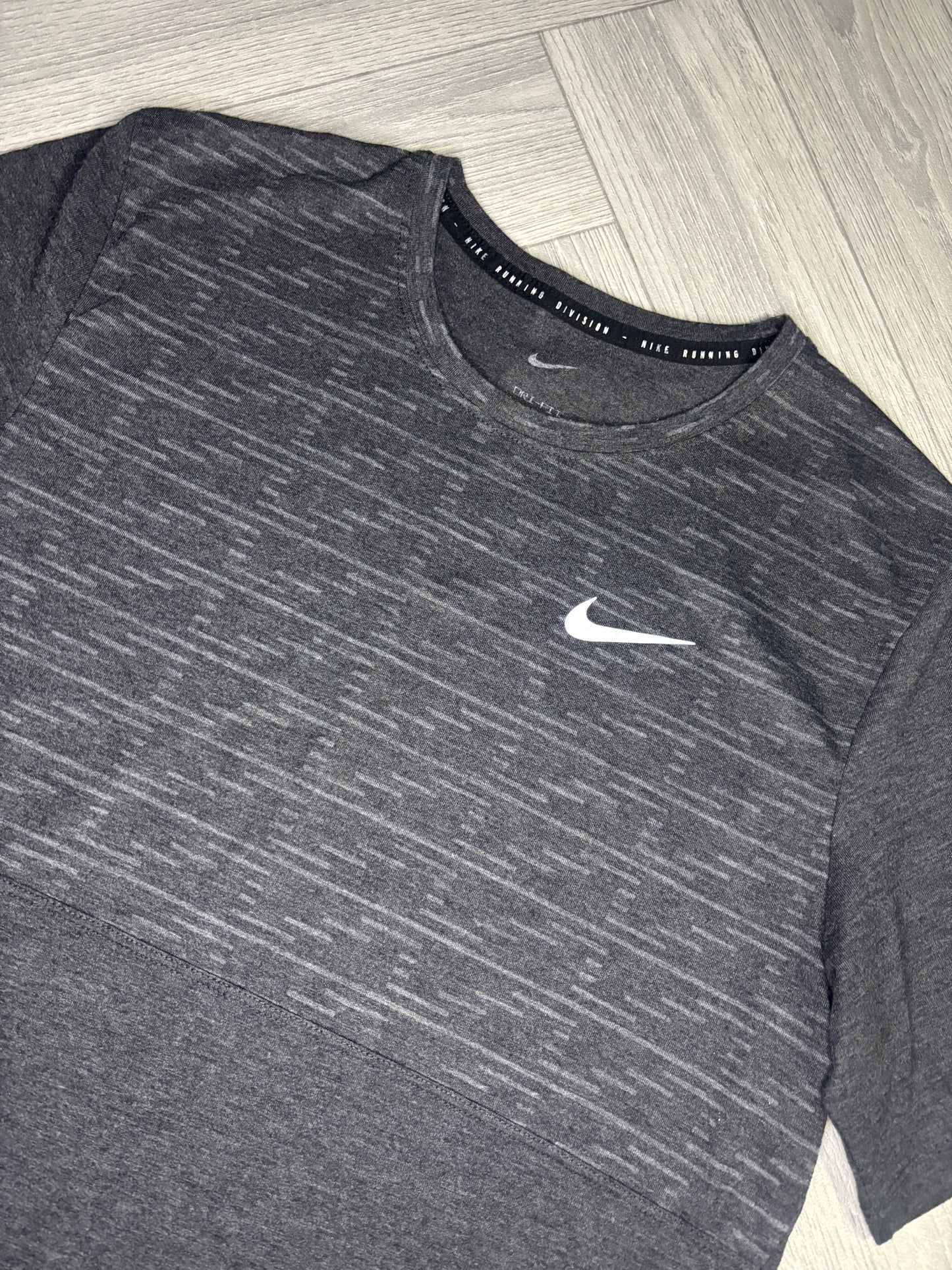 Nike Run Division Reflective Miler Tshirt (S)