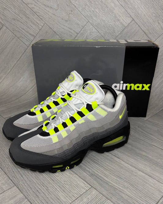 Nike AirMax 95 ‘OG Neon Big Bubble’ (UK7)