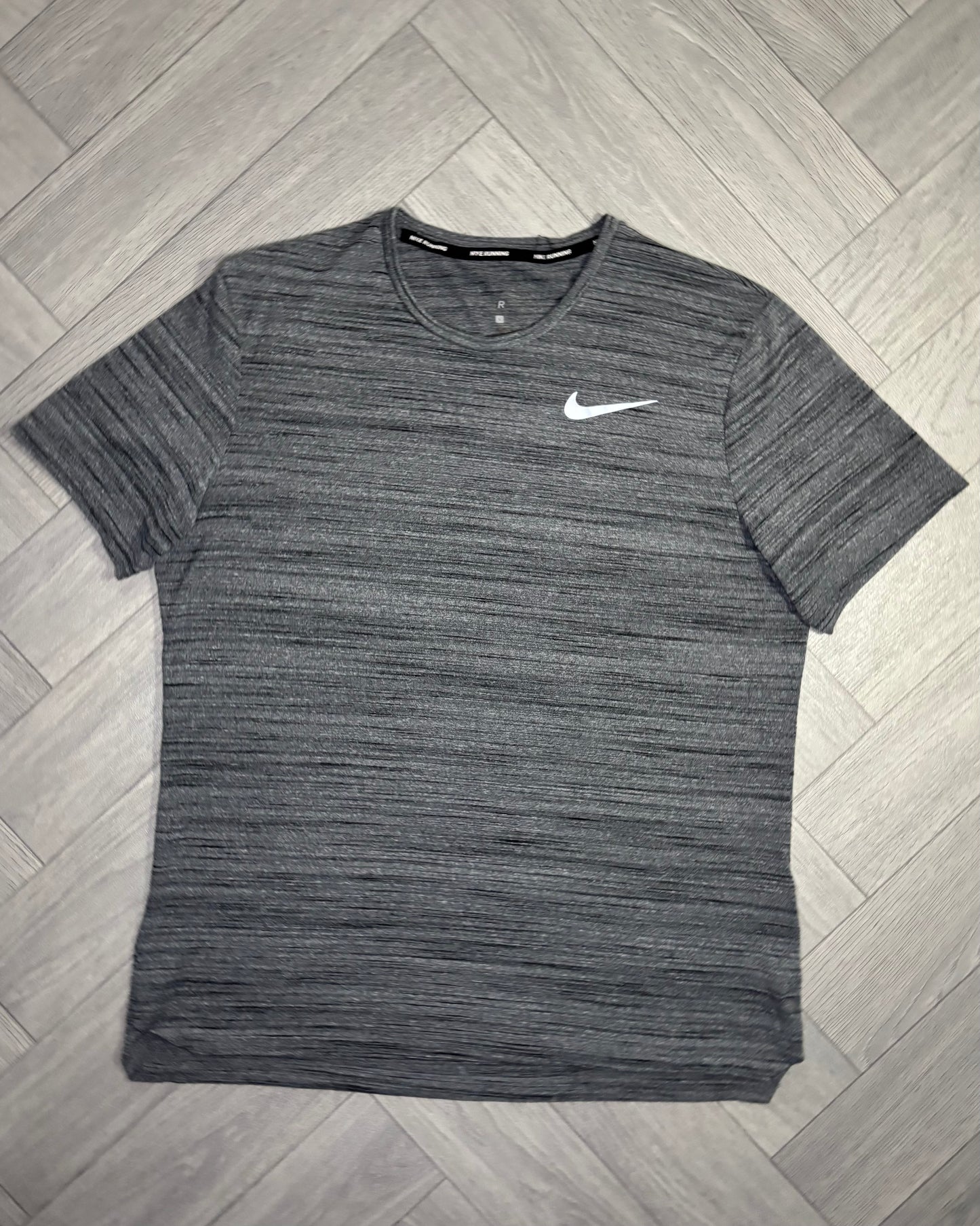 Nike Essential Miler Running Tshirt (L)