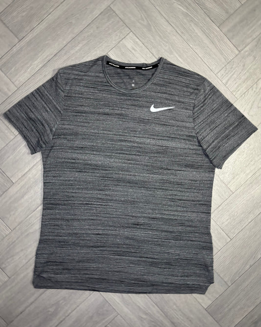 Nike Essential Miler Running Tshirt (L)