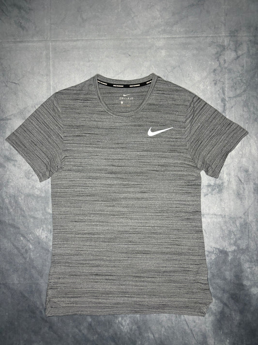 Nike Dri-Fit Essential Miler Tshirt (S)