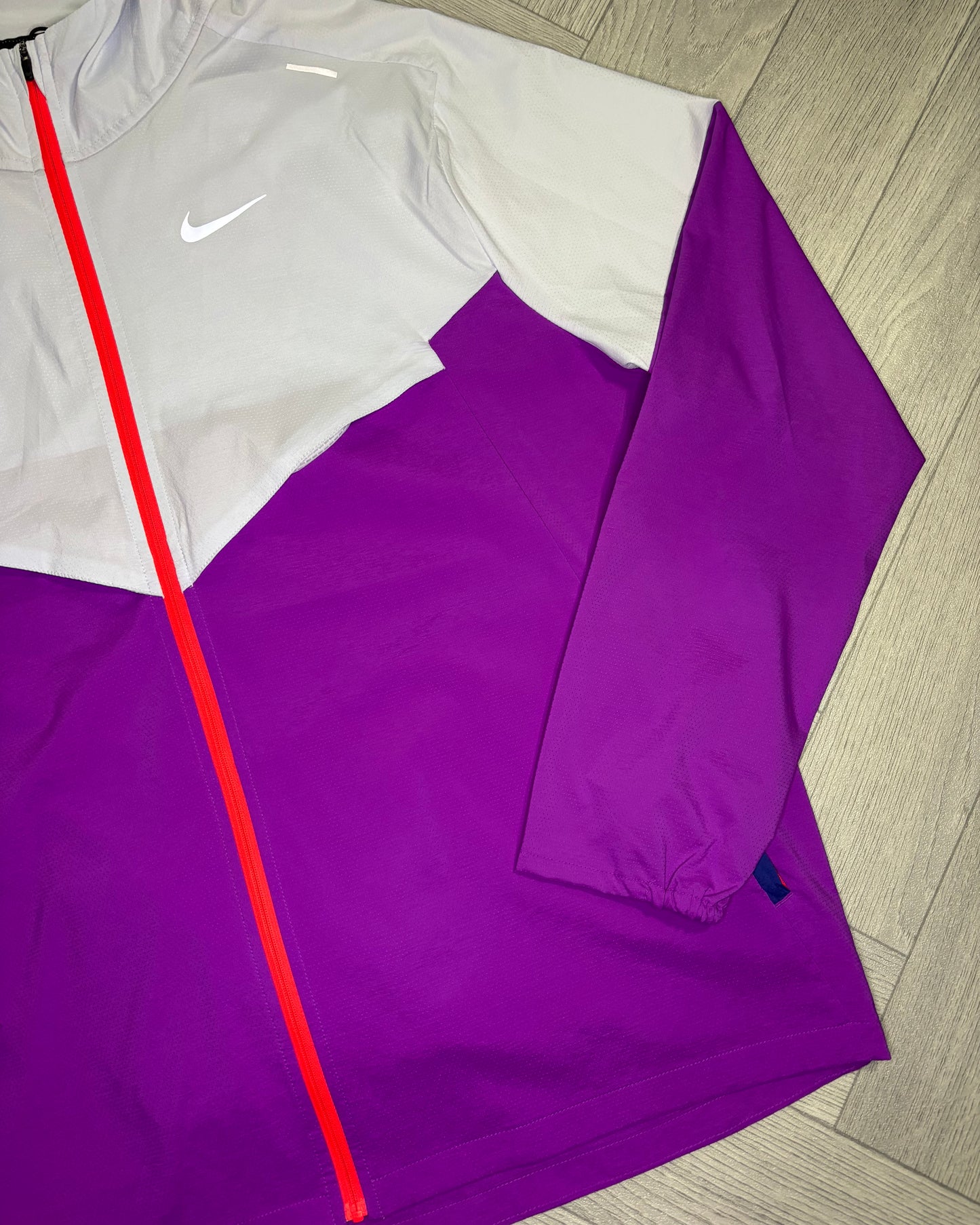 Nike WindRunner Jacket - Purple Grape (L)