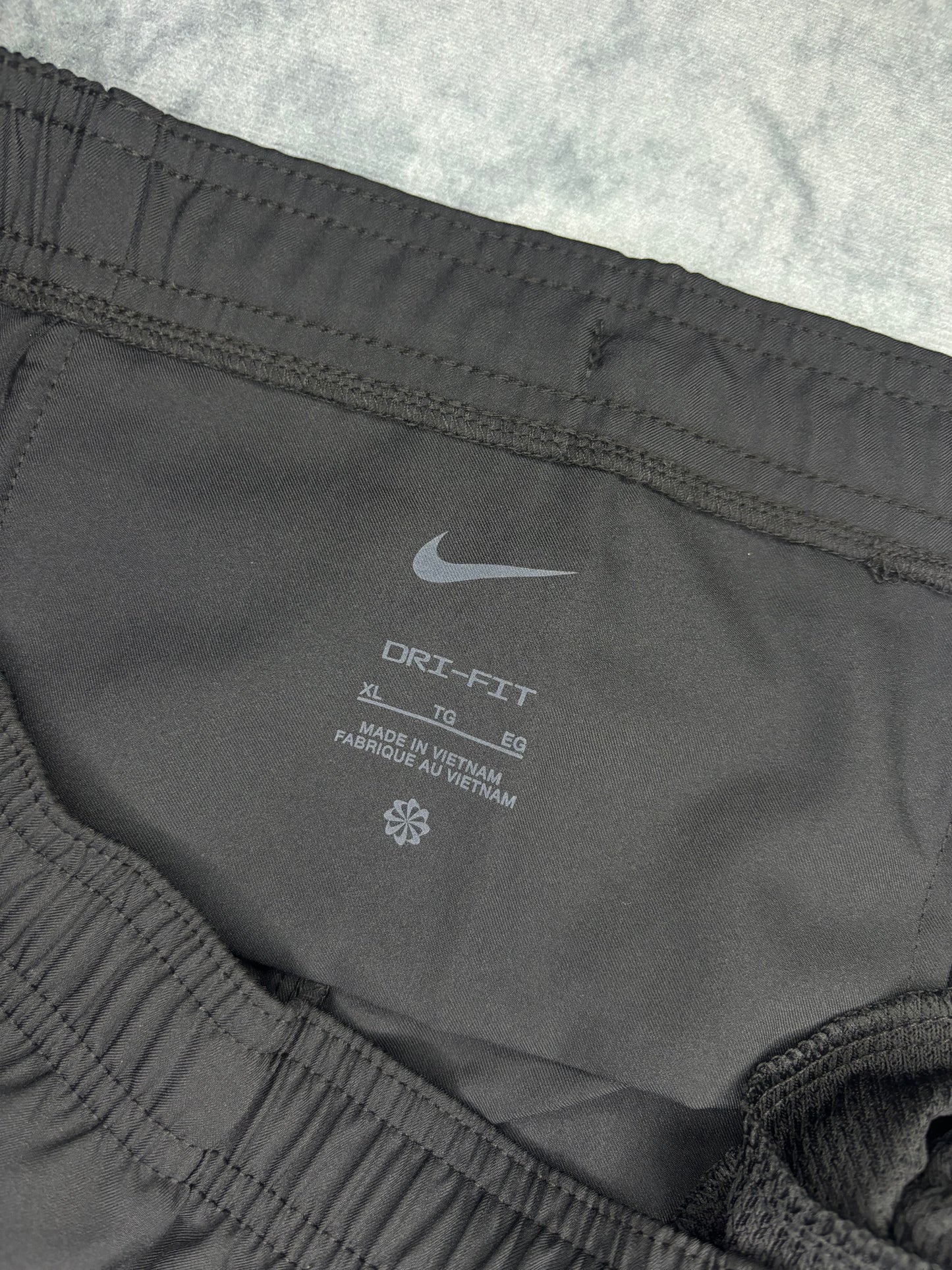 Nike Dri-Fit Challenger Running Pants (XL)