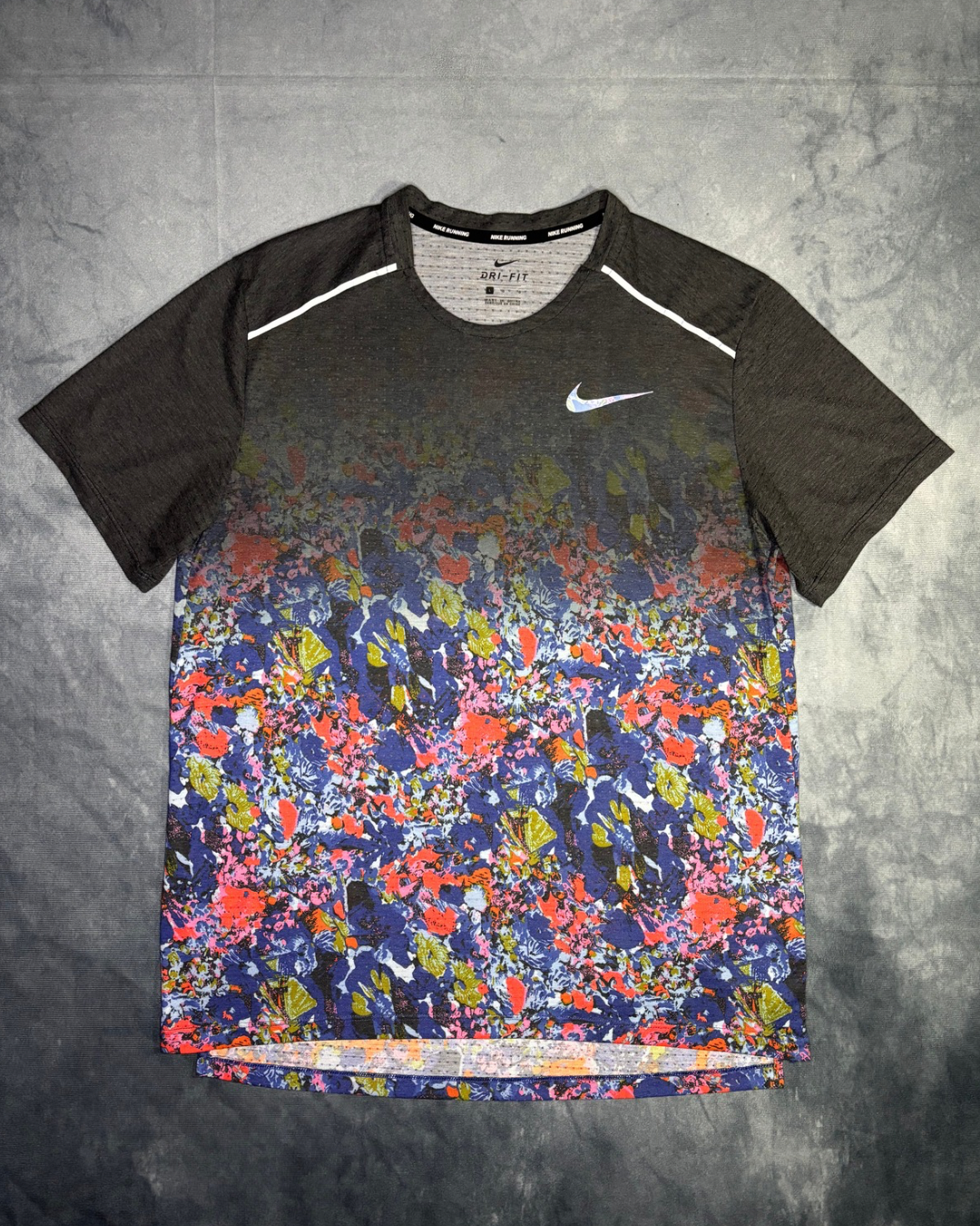 Nike Miler 1.0 Floral Tshirt (L)