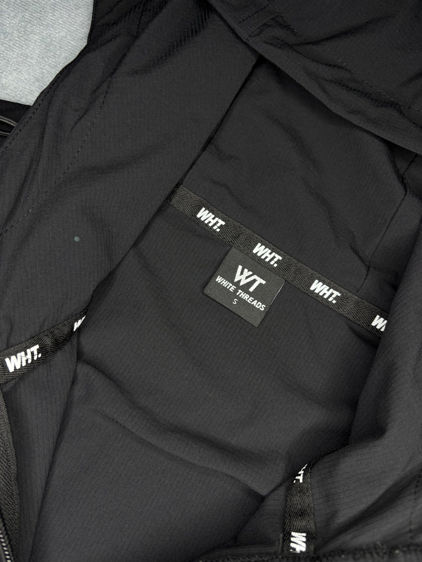 White Threads V8 Windbreaker (S)