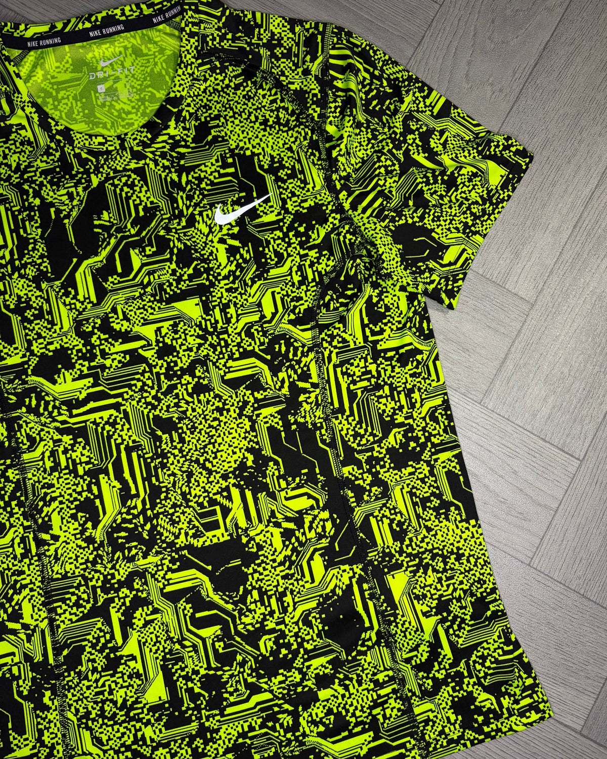 Nike Dri-Fit Digital Miler Tshirt (S)
