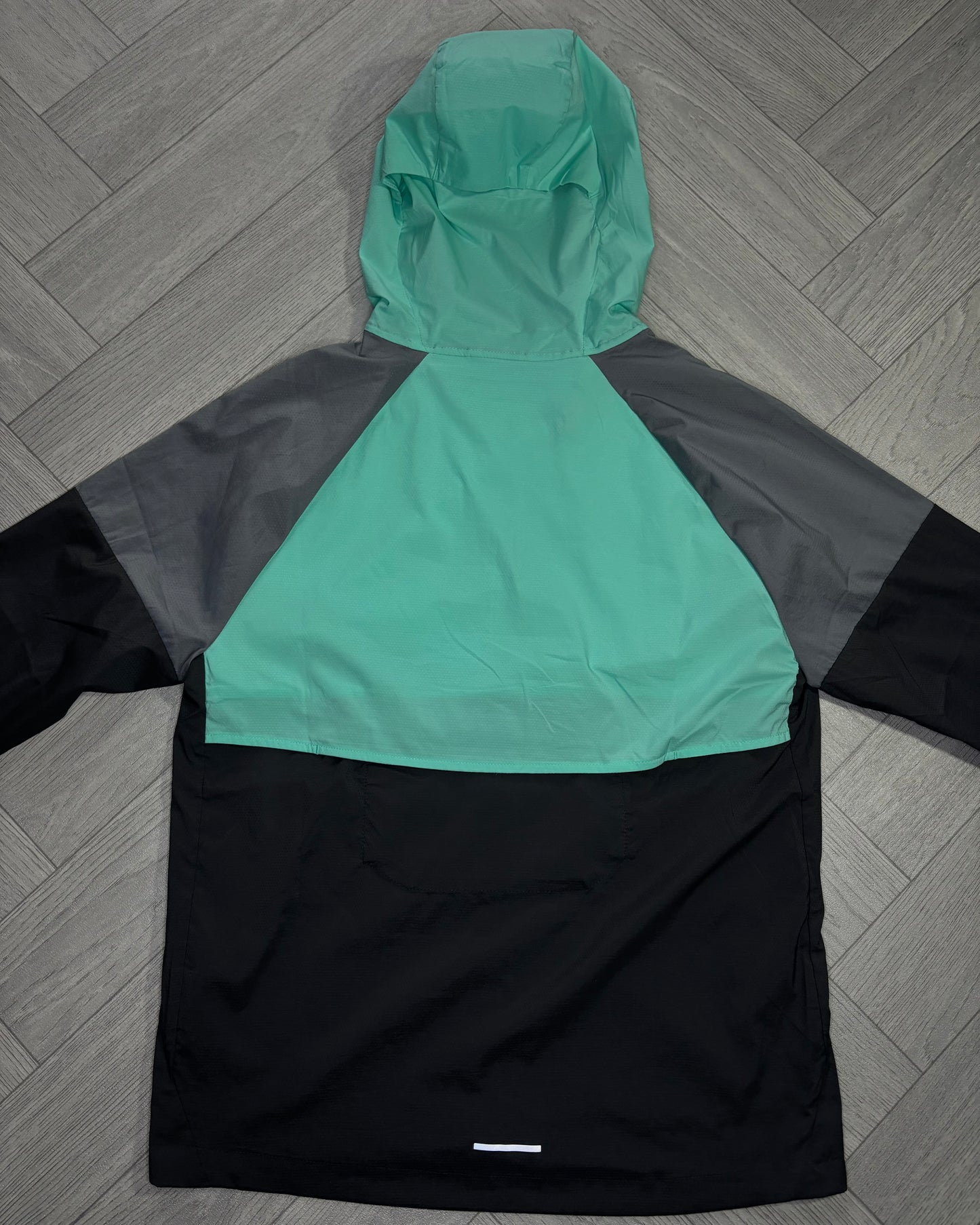 Nike WindRunner Jacket - Hyper Turquoise (S)