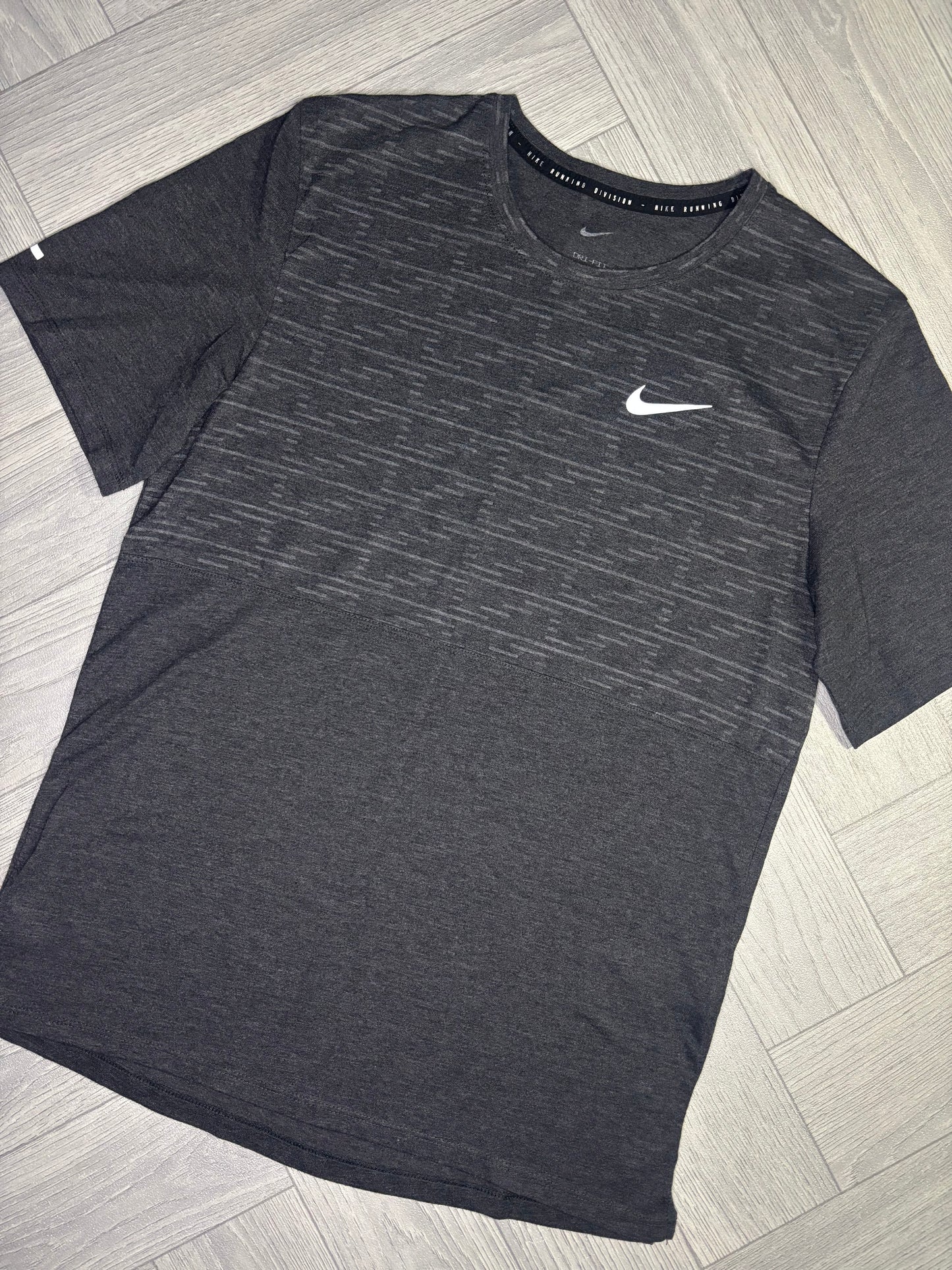 Nike Run Division Reflective Miler Tshirt (S)