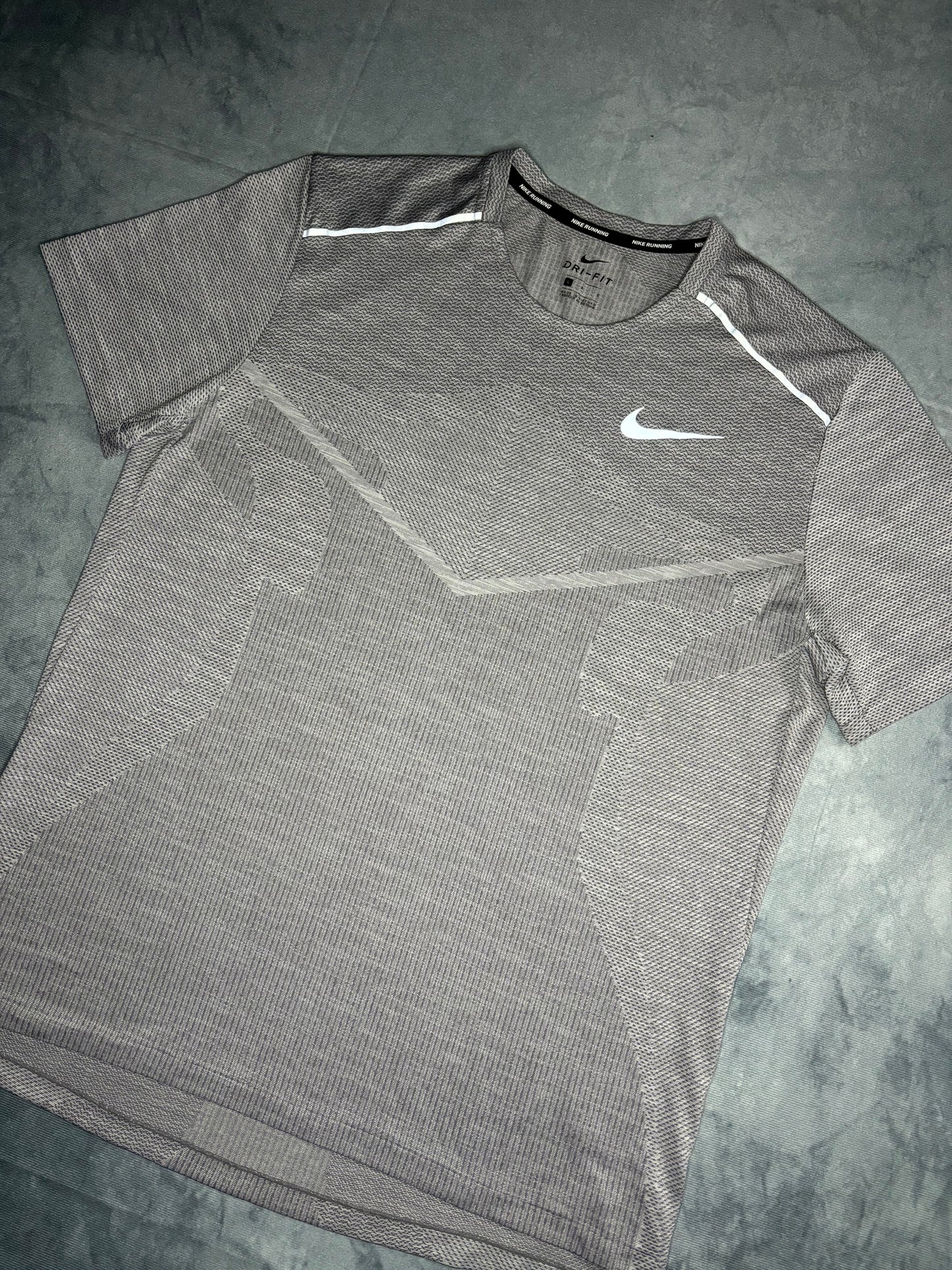 Nike Dri-Fit TechKnit Ultra Tshirt (L)