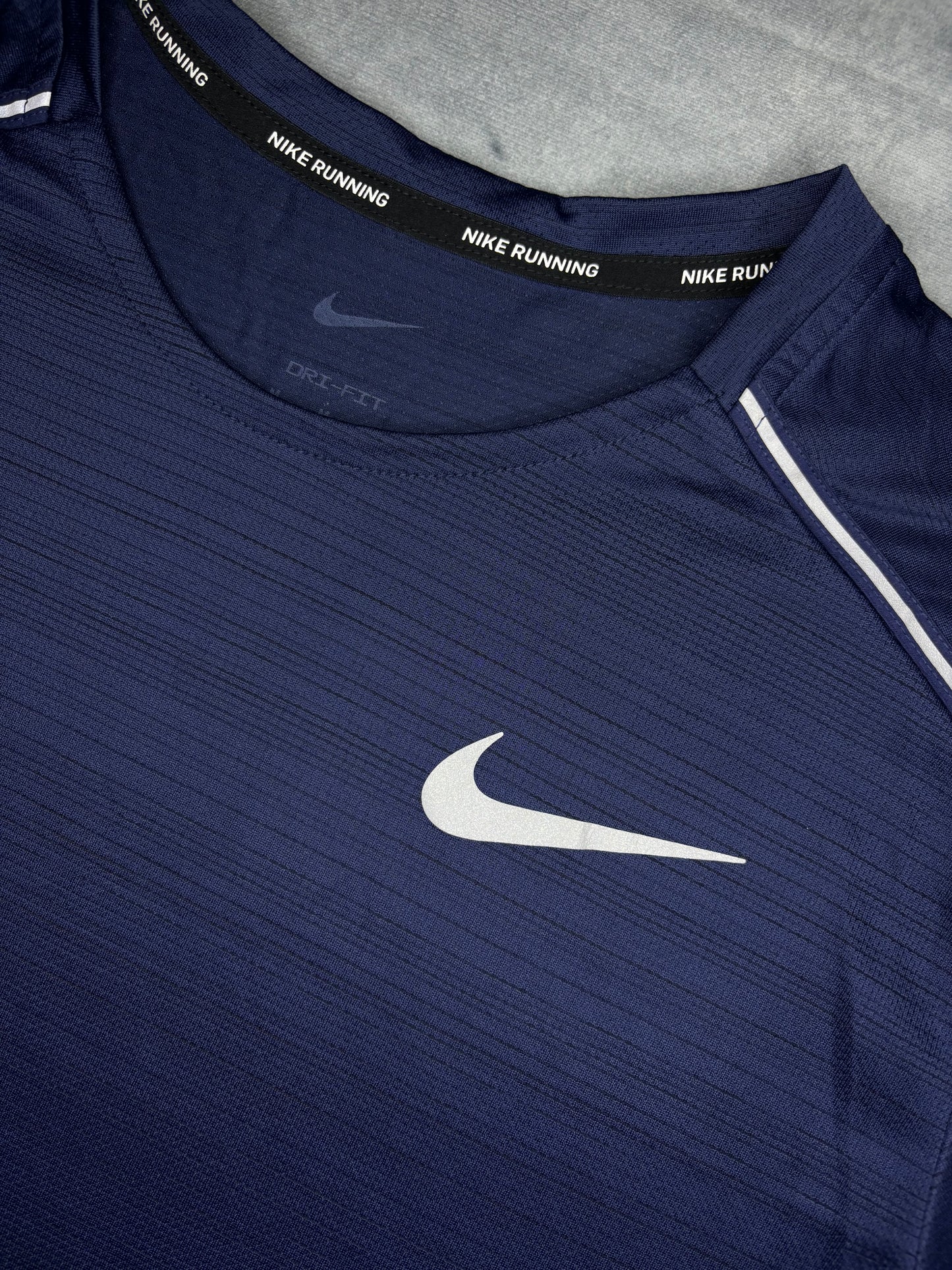 Nike Dri-Fit Miler 1.0 T-Shirt (M)
