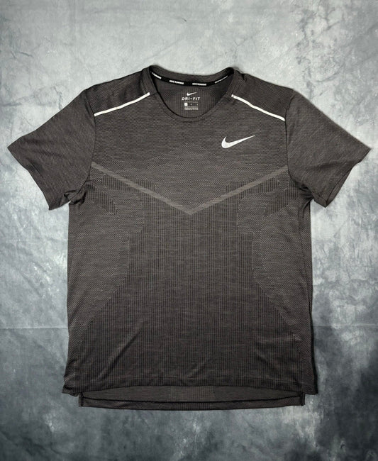 Nike Dri-Fit TechKnit Ultra Tshirt (L)