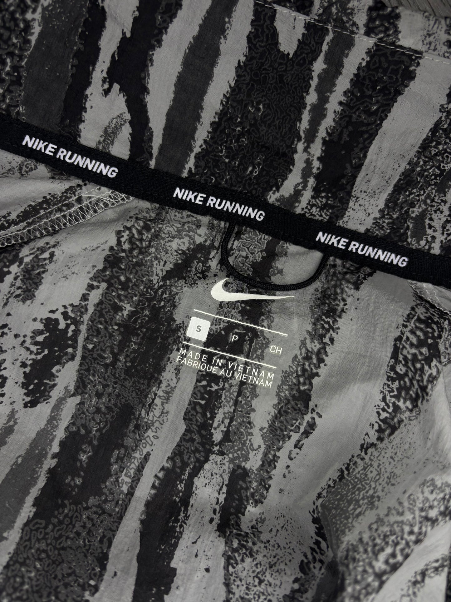 Nike Wild Run Windrunner Jacket (S)