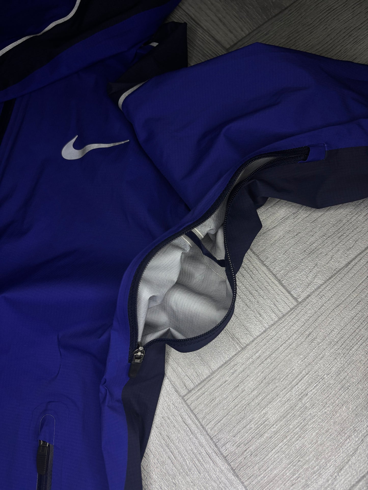 Nike HyperShield Womens Running Jacket (S)