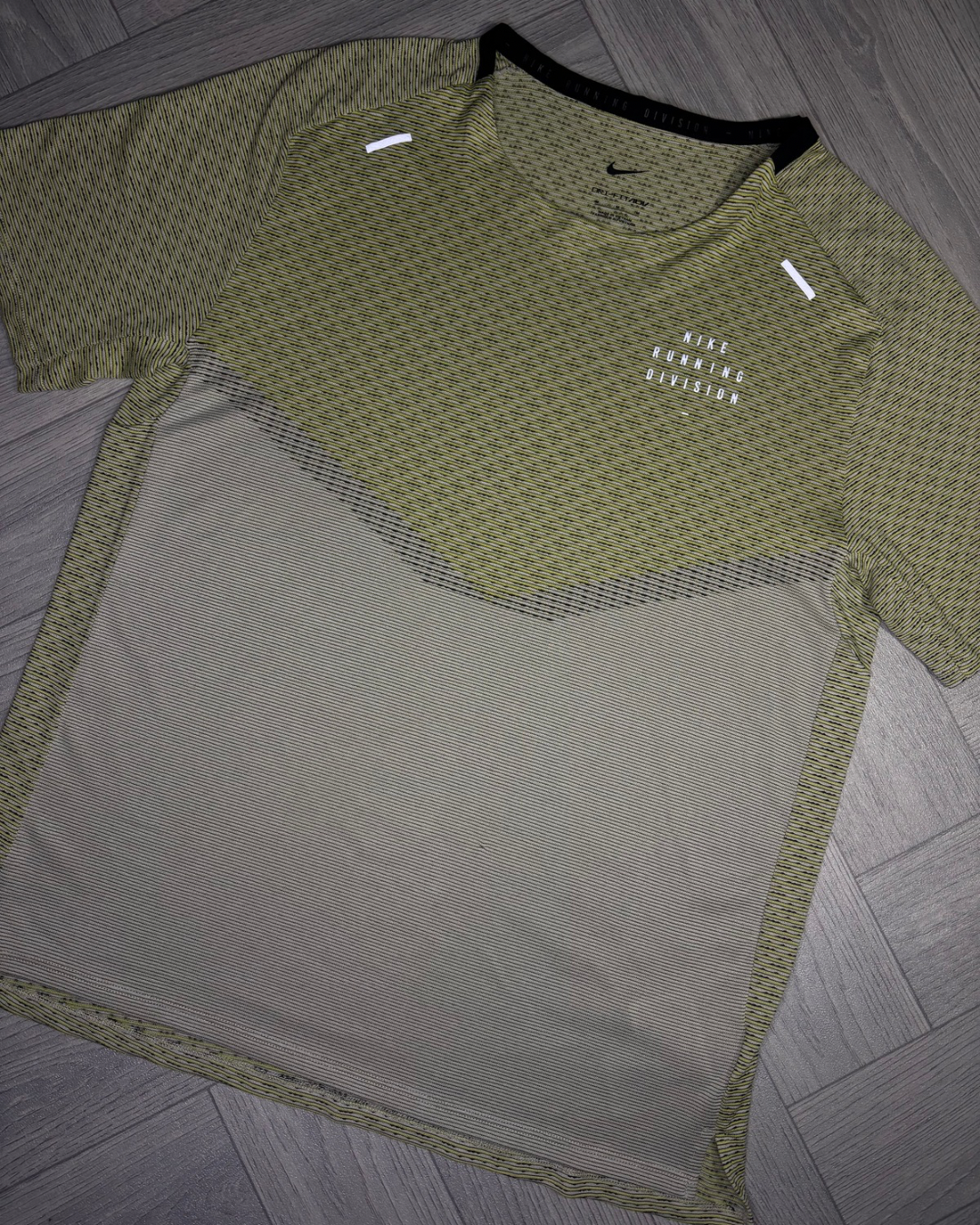 Nike Run Division ADV TechKnit Tshirt (M)