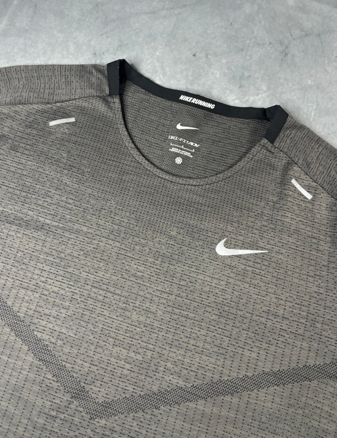 Nike Dri- Fit ADV TechKnit Tshirt (L)