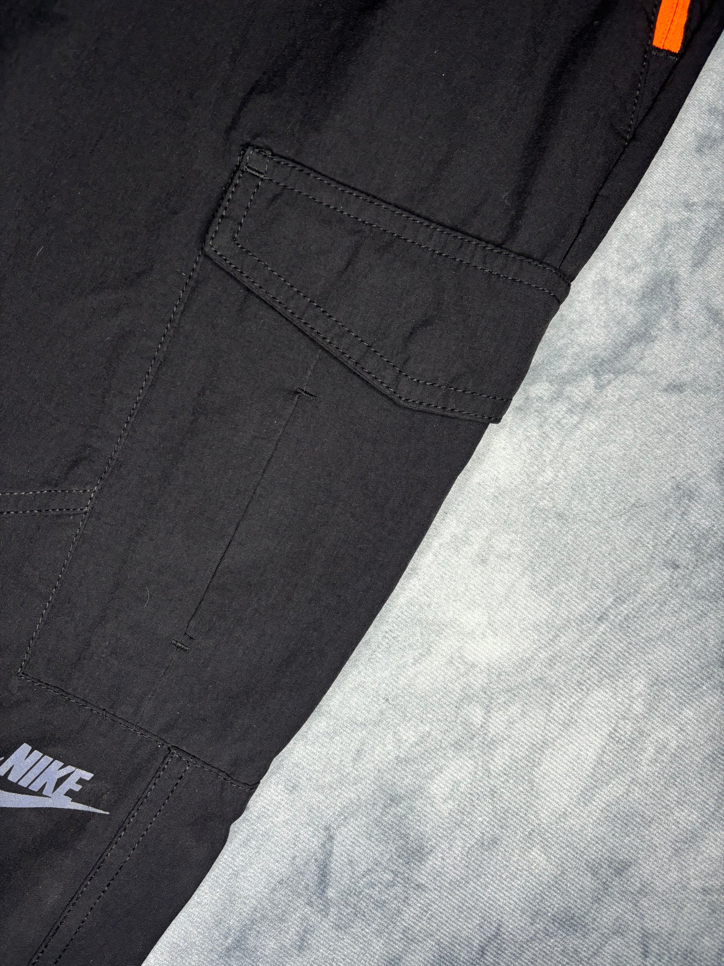 Nike AirMax Cargo Pants (S)