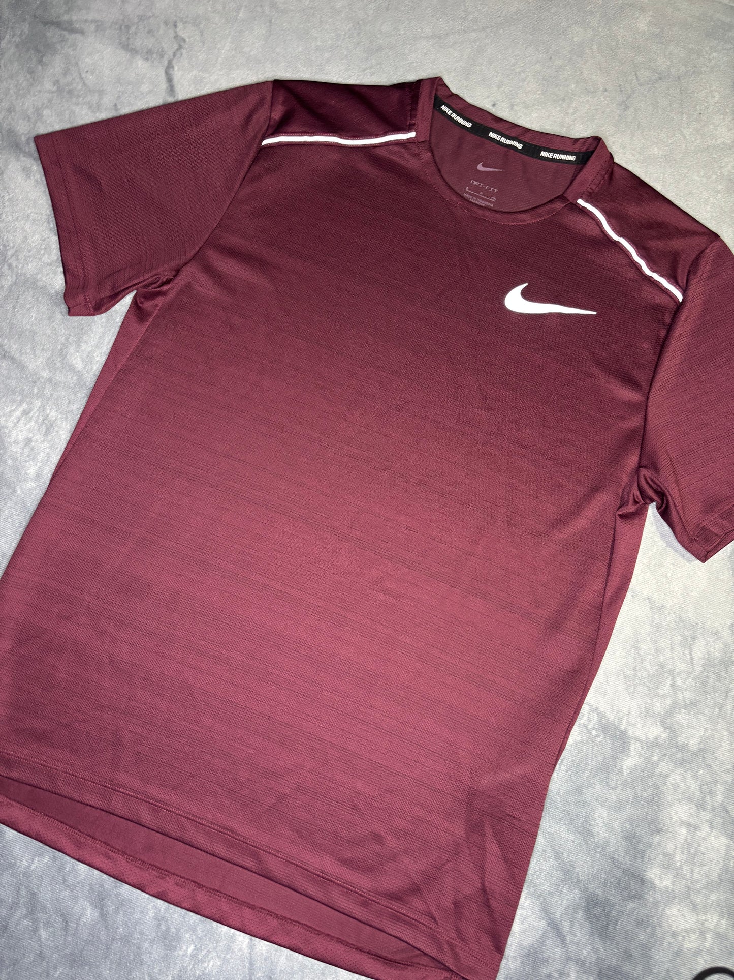 Nike Dri-Fit Miler 1.0 Tshirt (S)