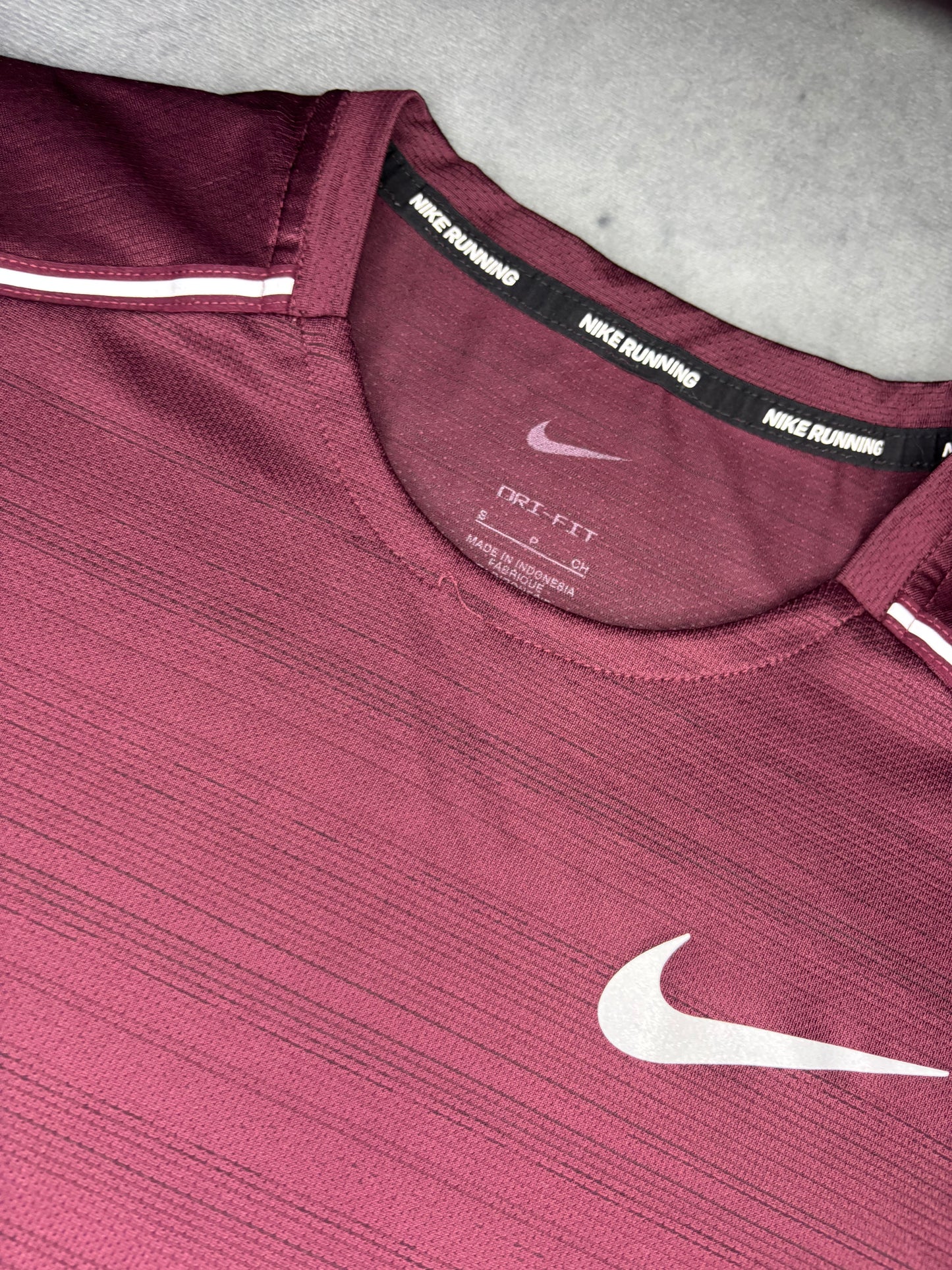 Nike Dri-Fit Miler 1.0 Tshirt (S)